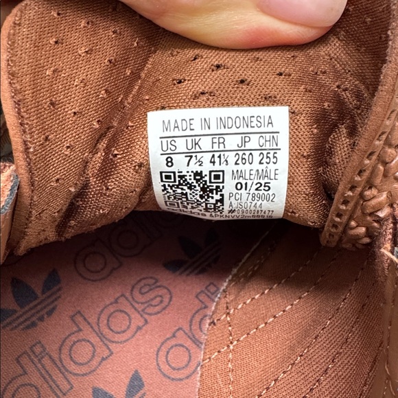 Adidas Gender Inclusive SL 72RS Sneaker. Never worn 9 woman/ 8 mens brown - Picture 6 of 6